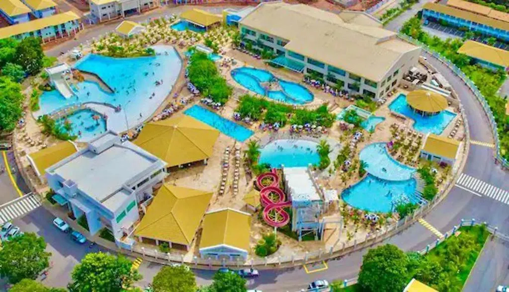 L'Acqua Diroma - Suites Confortaveis - Diversao Garantida - Piscina De Ondas Exclusiva Caldas Novas