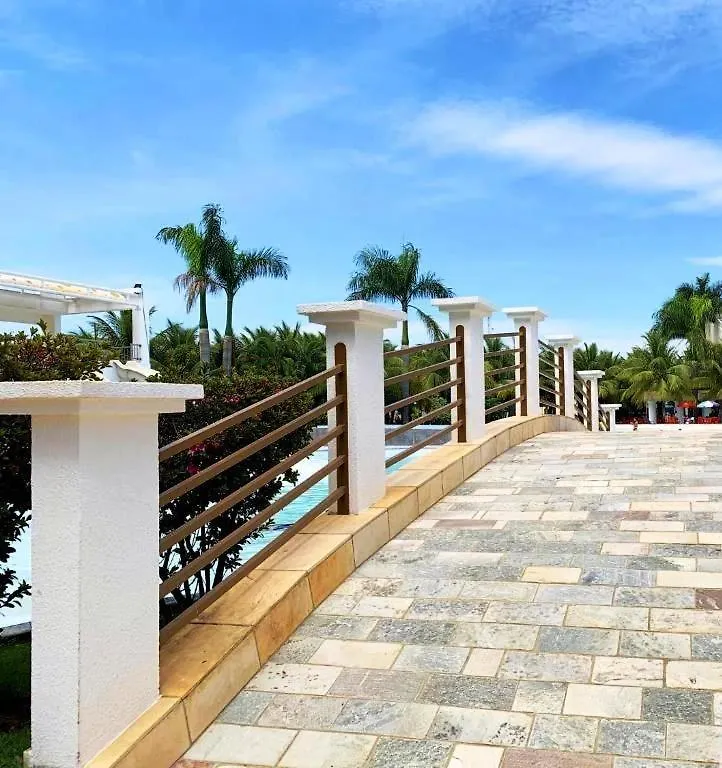 L'Acqua Diroma - Suites Confortaveis - Diversao Garantida - Piscina De Ondas Exclusiva Caldas Novas 0*,