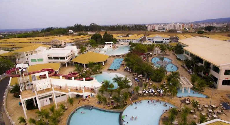 L'Acqua Diroma - Suites Confortaveis - Diversao Garantida - Piscina De Ondas Exclusiva Caldas Novas